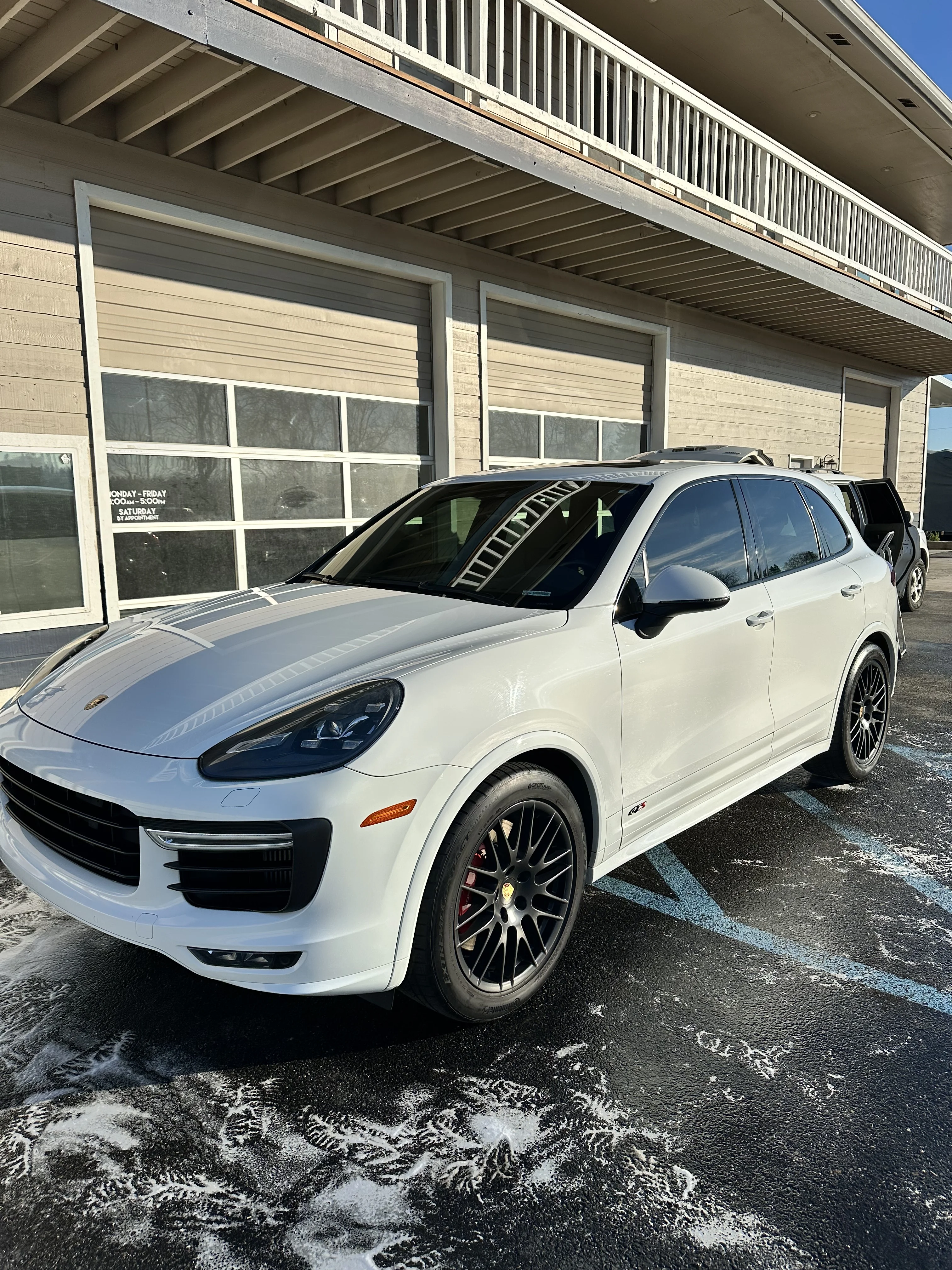 Detailing photo
