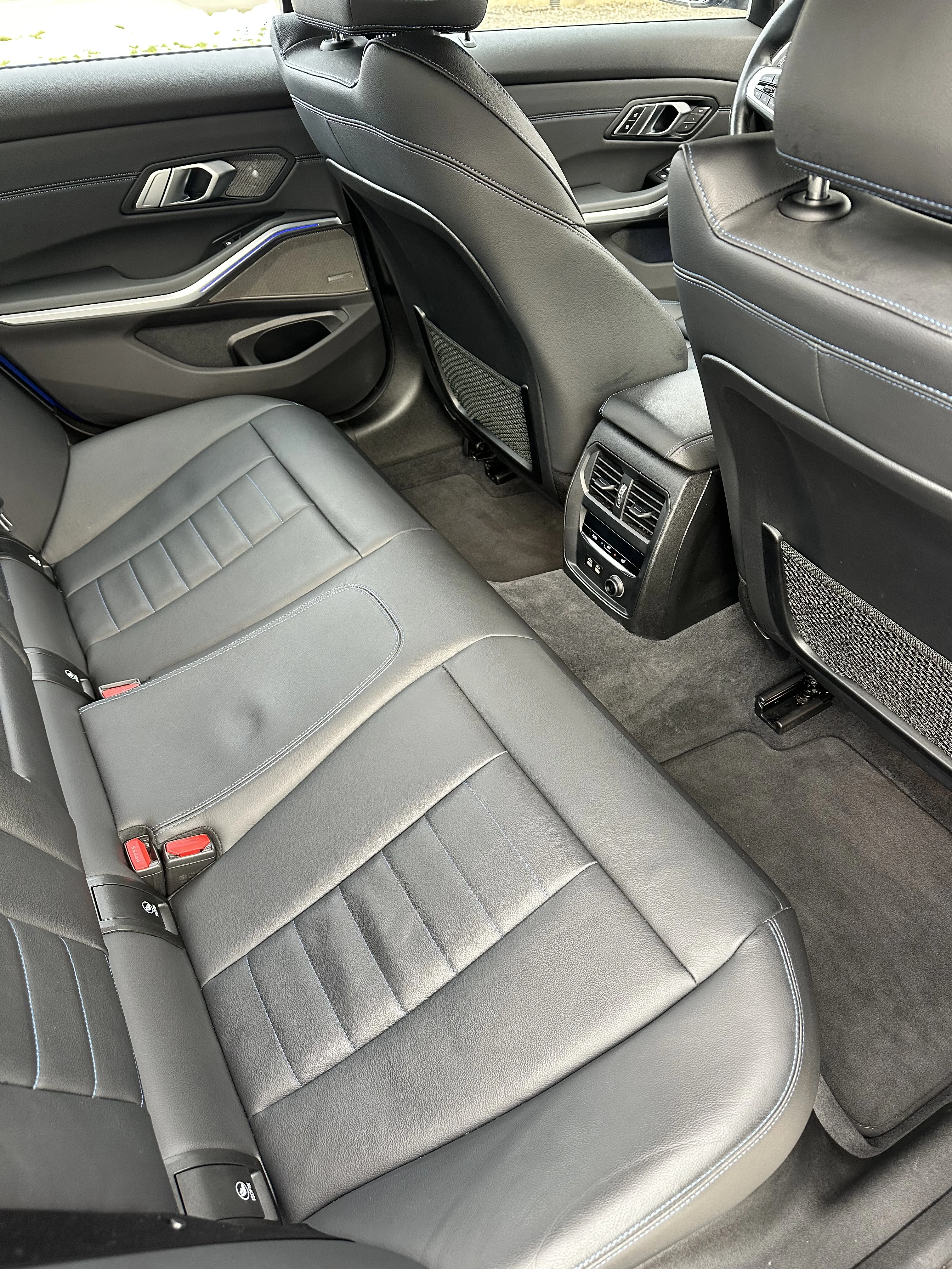 Detailing photo