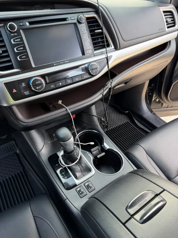 Toyota Highlander center console after detailing