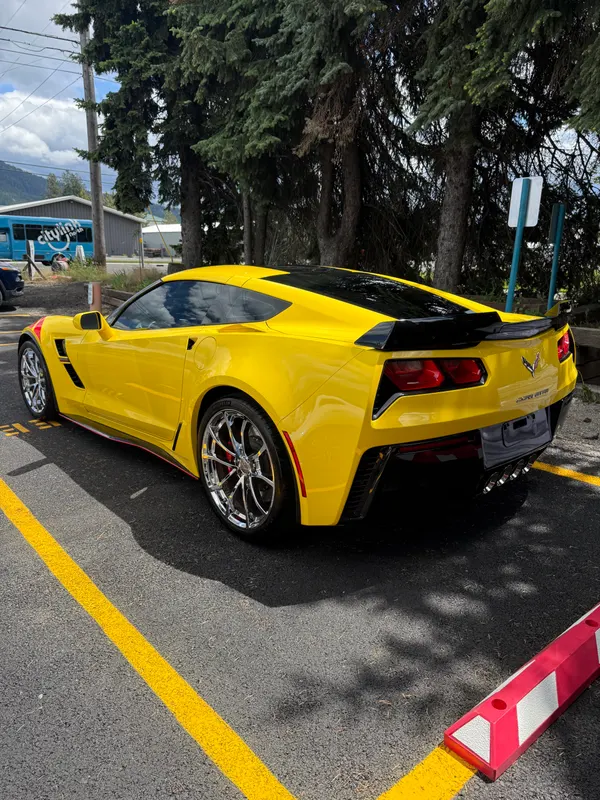 Yellow Chevrolet Corvette Z06 detailed exterior